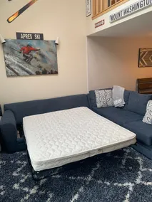 Ideal Skiing/ Hiking condo with all the amenities - Image 5