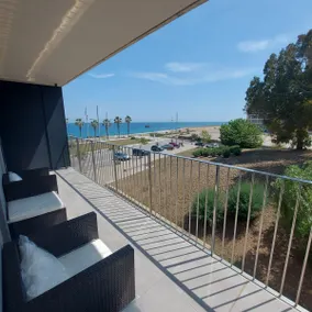 Oceanfront Apartment with Pool and Terrace - Image 2