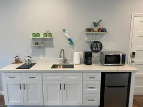 Galveston Retreat, Great Location and Balcony View - Image 3