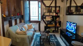 T2 Cozy apartment in the historic center - Image 2