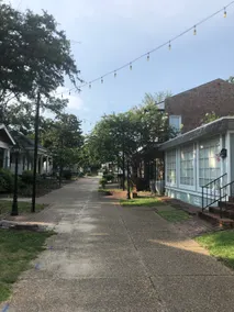 Centrally located in Historic Biloxi. - Image 2