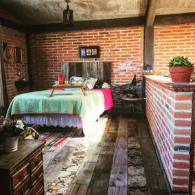 A Country Apartment with WiFi, Terrace, and Parking - Image 3