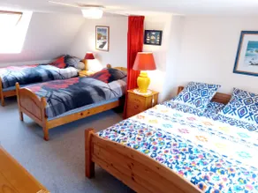 Cozy Duplex 100 m from the Beach - Image 5