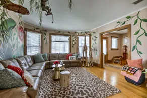 The Zoo House - Image 5