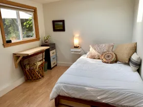 Lovely Berkeley garden studio - Image 4