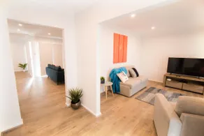 Contemporary ‘Esprit’ with river reserve access - Image 4