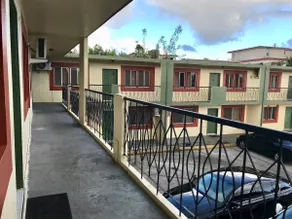 Stunning Private 2 bedrm Apt Centrally located $$$ - Image 3