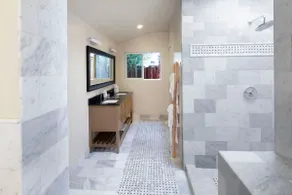 Luxurious Cloud Suite in downtown Healdsburg - Image 4