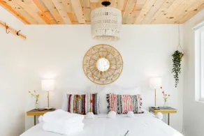 Hip, Light-Filled Bungalow with a BBQ Grill and Fire Pit - Image 3