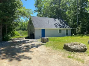 Waterfront Getaway w/ Private Sandy Beach - Image 5