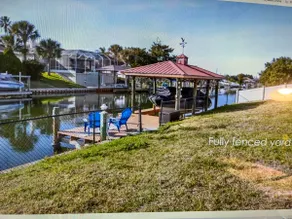  Canal Home 3Br 2BA with Salt Water Heated Pool and Boat DockDiscounts Available - Image 5