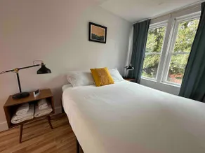 Bright Noho studio suite perfect walk to downtown - Image 5