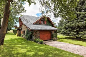 Villa with large garden in Llivia - Image 3