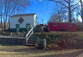 The Firefly Springhouse - Image 2