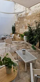 Xenia Boutique Apartment - Image 4