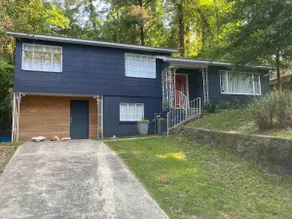 Northwoods Nest/ 3 miles to Oaklawn/King Bed/Patio - Image 2
