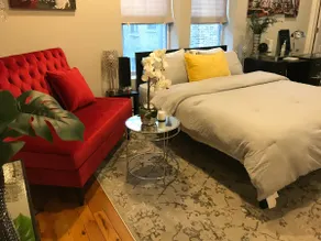 Cozy Studio Near Lake 15 mins to Downtown - Image 2