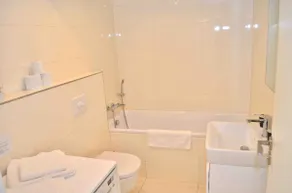 Luxury apartment| Prague highlights| brand-new bed - Image 4