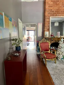 Charming Subiaco Retreat Near Cafés & Kings Park - Image 3