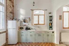 30 Sqm of wood & stone- Non-Smoker's Paradise - Image 2