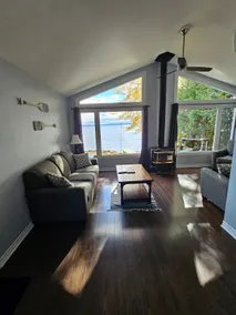 Golden Lakefront Retreat - Image 4