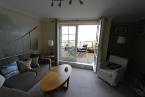 No 10 Royal Apartments - Image 3