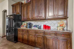 Spacious OKC Suburban Charm - Image 5