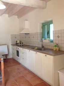Spacious Villa with View 10 mins Walk to the Beach - Image 5
