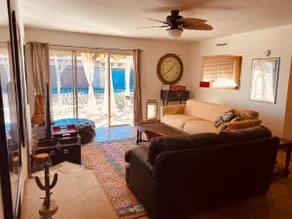 Sunny Home Away From Home. Easy access to Valley. - Image 4