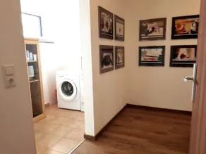 Large apartment with a separate entrance and terrace - Image 4