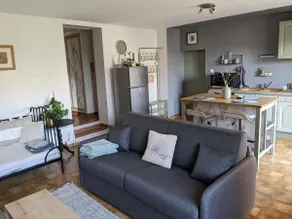 Large studio in a family home in Provence - Image 2