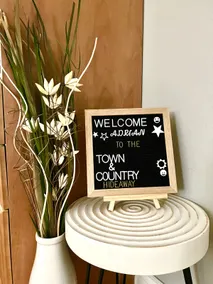 Town & Country Hideaway - Image 3