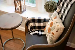 Charming townhouse ~ 2 Mi to Greenfield Village - Image 3