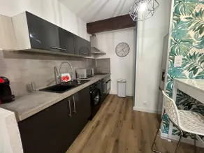 Lovely place with balcony - Image 3
