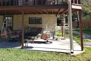 Lake ConRoy Estates - Unit B with Pool Access - Image 4