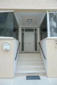 Central Apartment - Image 3