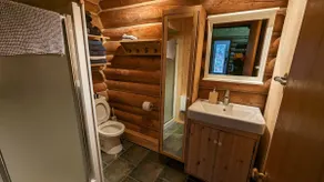 3- Poirier log cabin! - Image 5