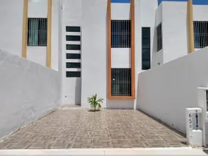 2-bedroom, 4-bed house in La Ciudadela, Mérida - Image 4