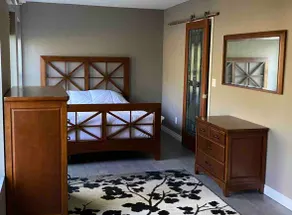 Serene Home Away From Home - Beautiful In & Out - Image 3