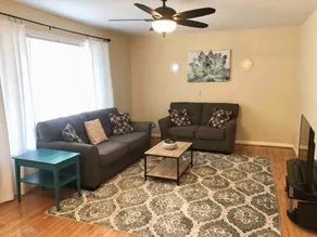 *Welcoming Cary Townhome*King Bed*Long Term Stays* - Image 2