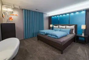 CherryHill Downtown HAUS: Design, Tech & A/C EV L2 - Image 3