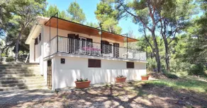 Charming House with Terrace for 6 • Beach • Quiet - Image 2