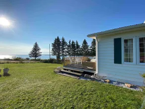 Oceanfront Fundy Cottage, Beach, Sunsets Pets OK - Image 3