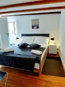 Rovinj Sea View Apartment,  top location in historical centre, seafront! - Image 3