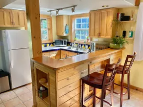 The Woodpecker Cabin on Guemes Island with Hot Tub! - Image 3