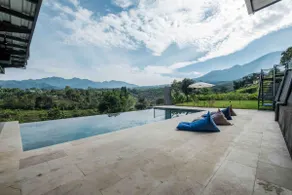 The Hillside Villa Batu 4BR with Private pool - Image 5