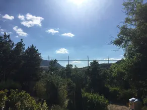 Appartement  de caractère à Millau Creissels avec vue sur le Viaduc - Image 2