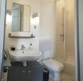 Cosy apartment in town house close city center - Image 4