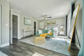 Stylish Lake home with HUGE POOL, Arcade with PS5,and Theater Just 5 min from Legoland - Image 4