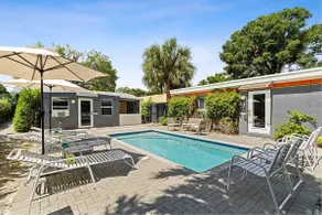 Off The Drive Modern Home, 2BD/1 BA, Heated Pool - Image 4